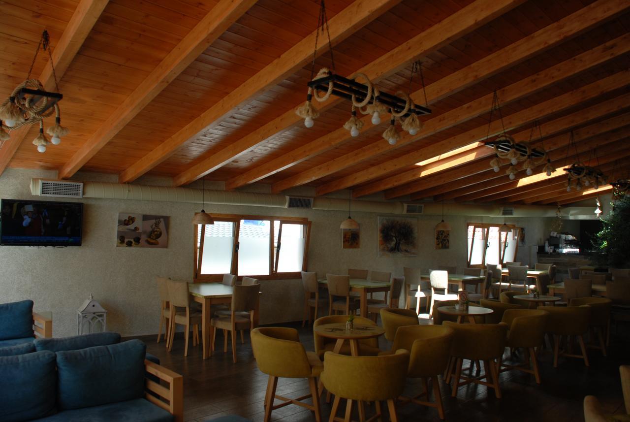 Olive Tree Hotel Sarande Exterior photo
