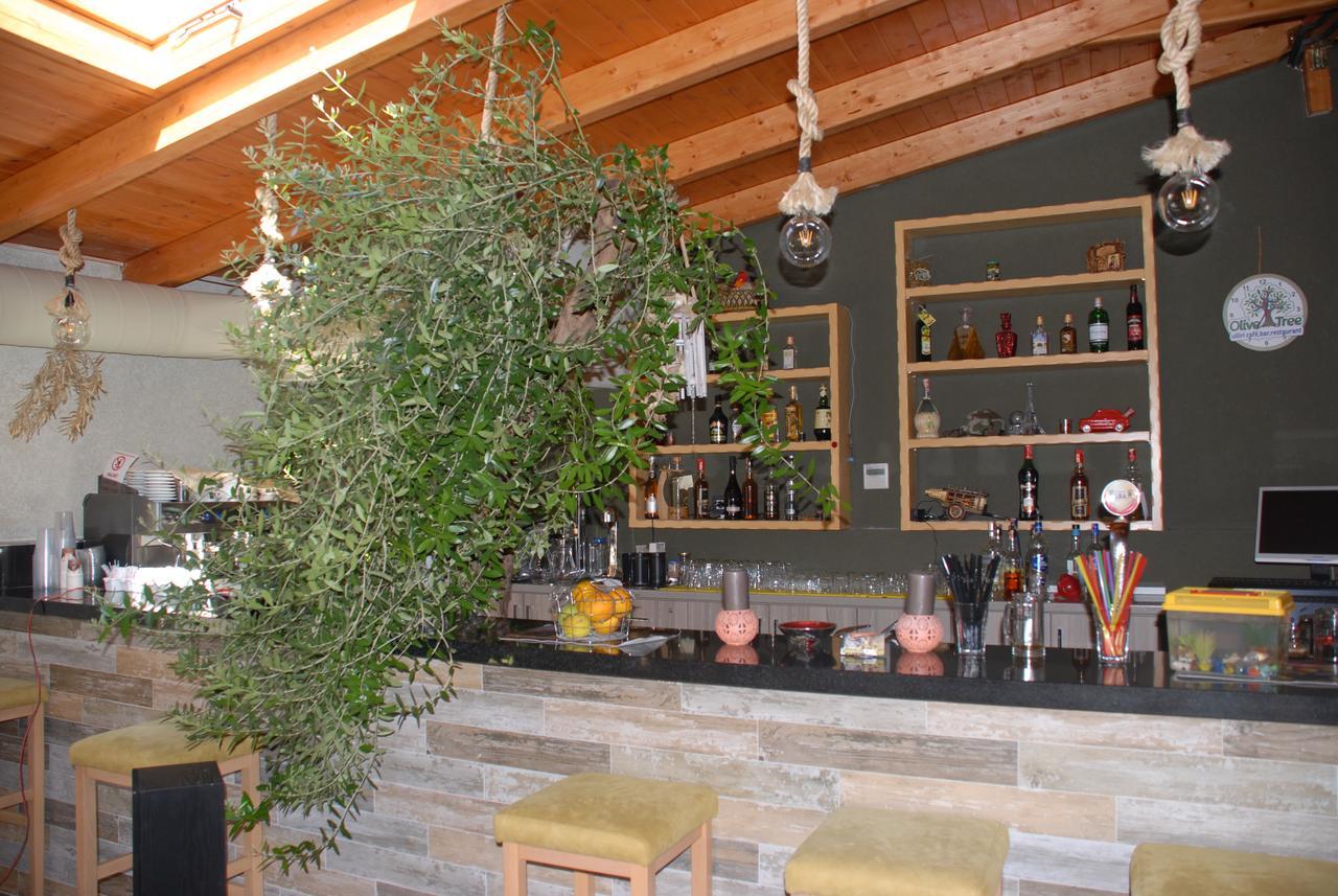 Olive Tree Hotel Sarande Exterior photo